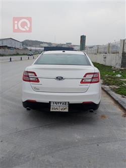 Ford Taurus